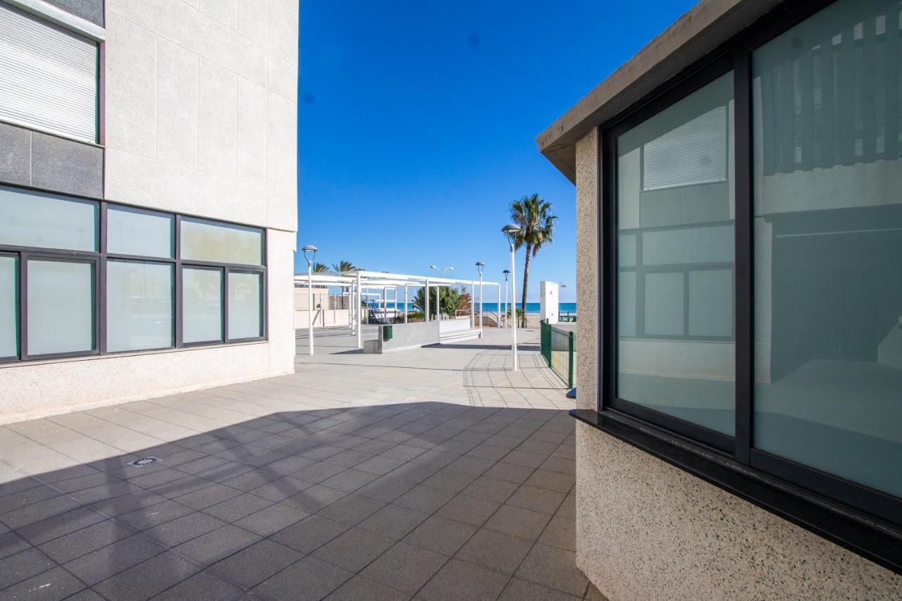 Espacio 3 - Primera Linea De Playa Apartment *